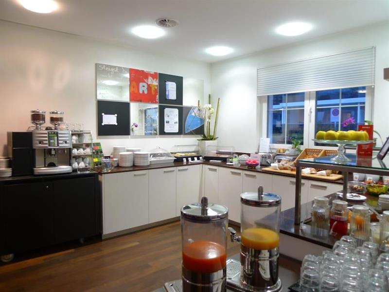 Businesshotel Lux Емен Екстериор снимка